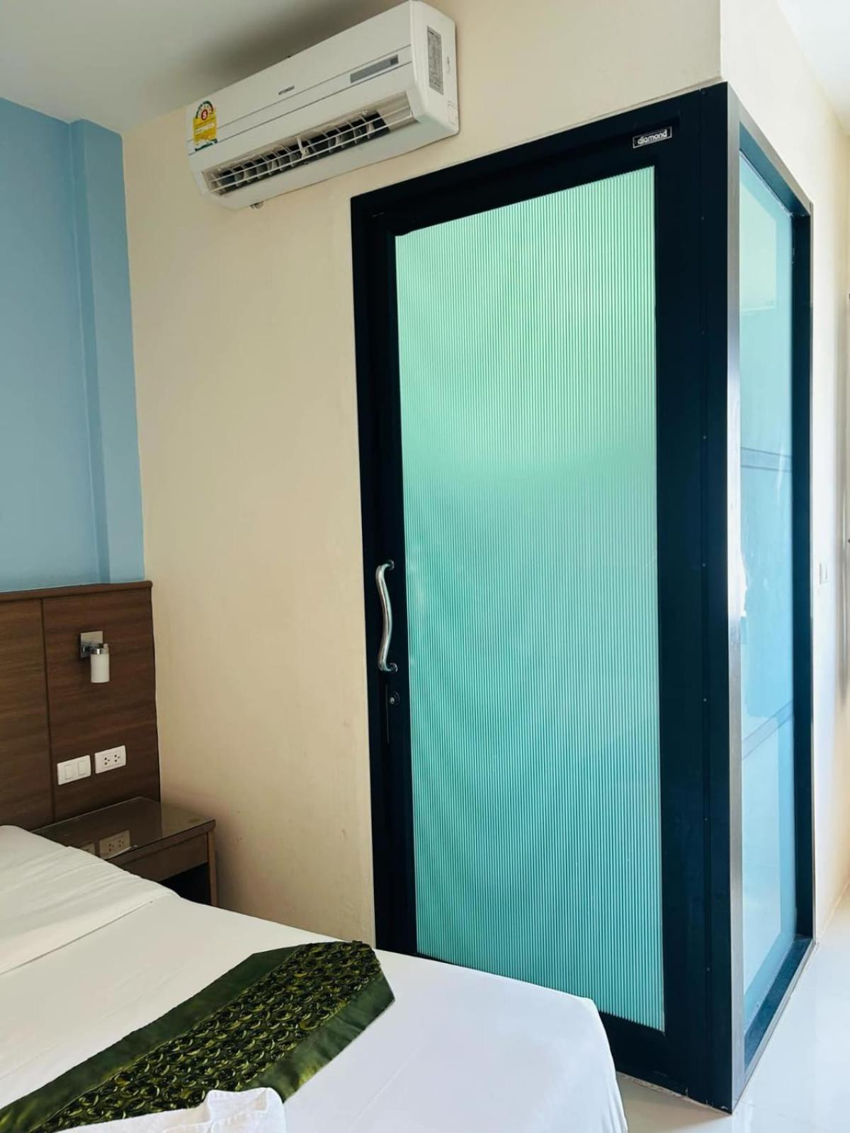 Royal Waves Hotel Patong Eksteriør bilde