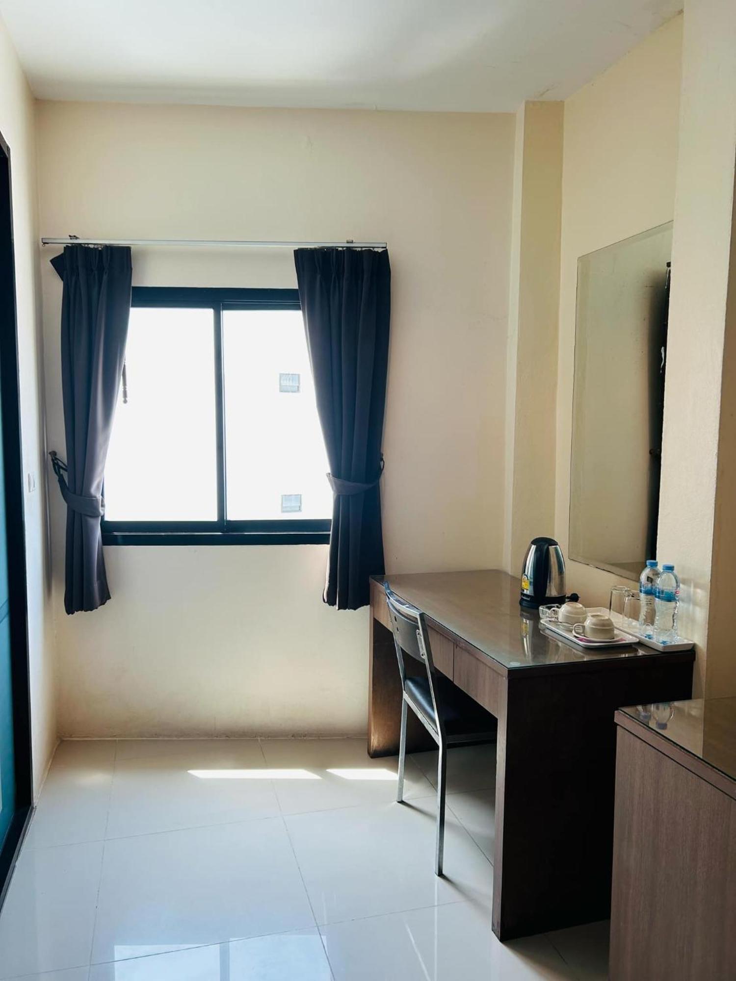 Royal Waves Hotel Patong Eksteriør bilde