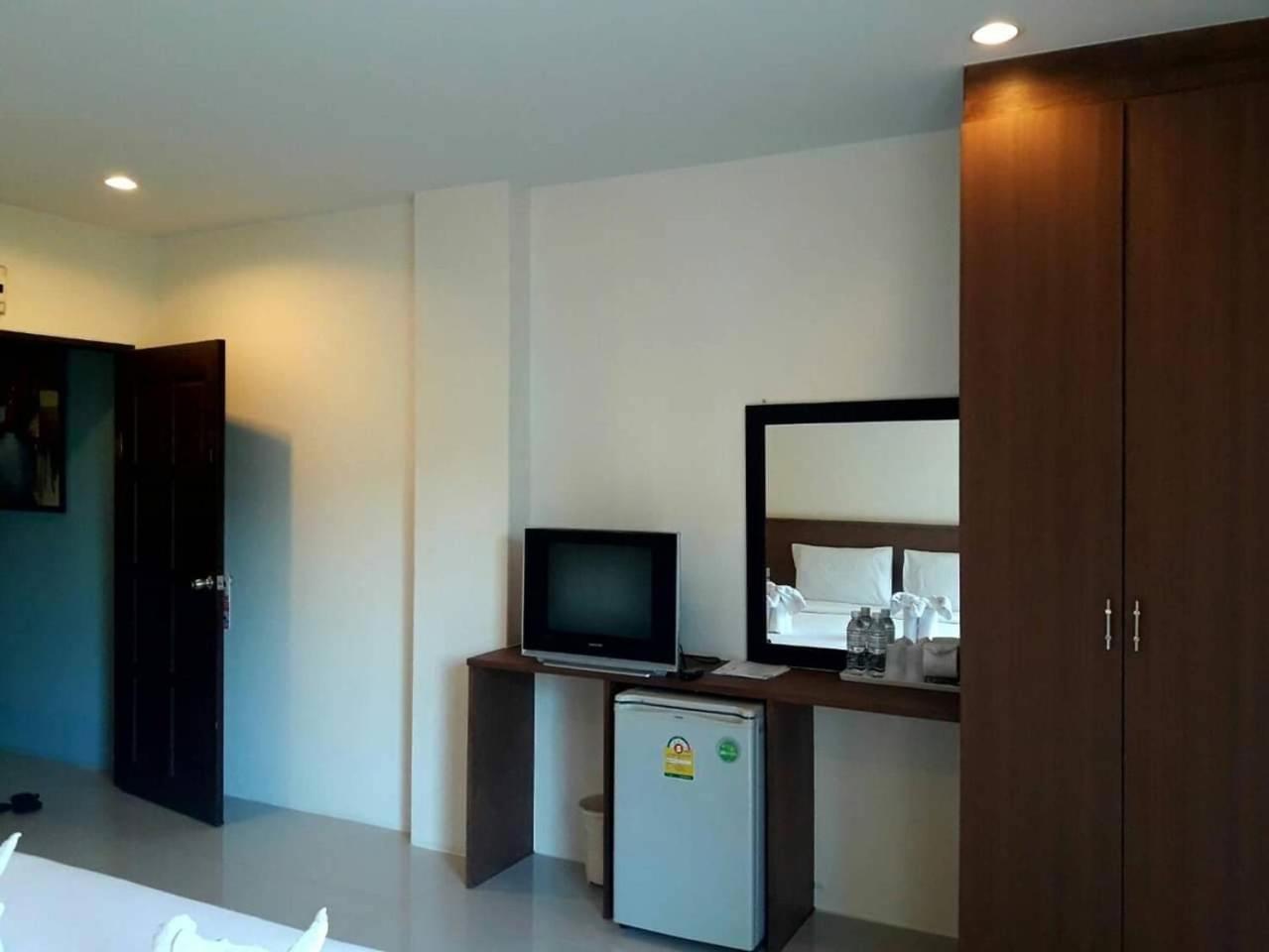 Royal Waves Hotel Patong Eksteriør bilde