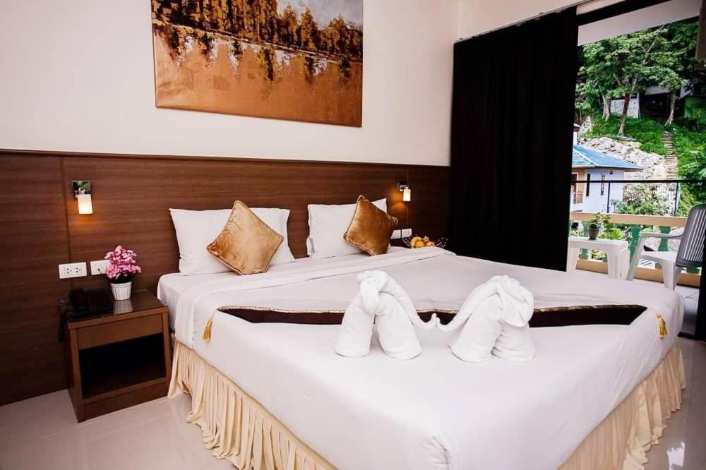 Royal Waves Hotel Patong Eksteriør bilde